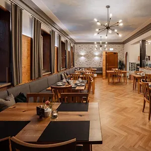 Hotel Zu Den Drei Kronen ***